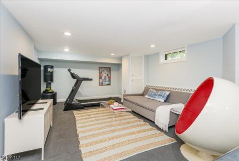 218 Inwood Avenue Montclair NJ 07043