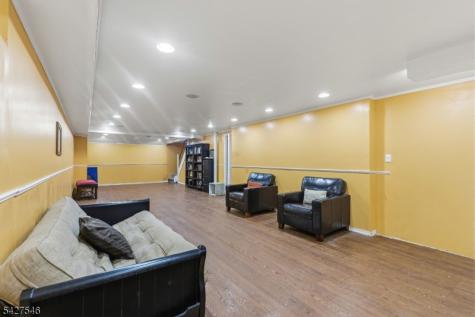 555 Riverside Drive Elizabeth NJ 07208