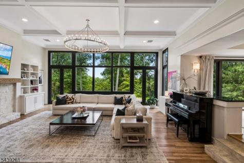 101 Peachcroft Drive Bernardsville NJ 07924