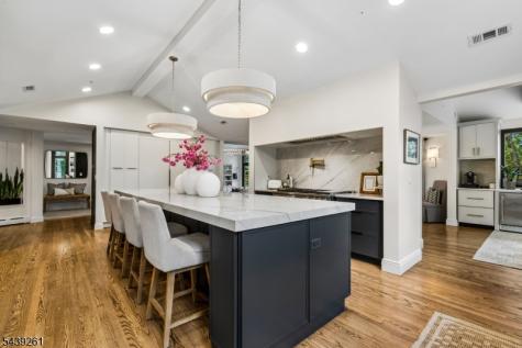 101 Peachcroft Drive Bernardsville NJ 07924