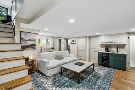 101 Peachcroft Drive Bernardsville NJ 07924