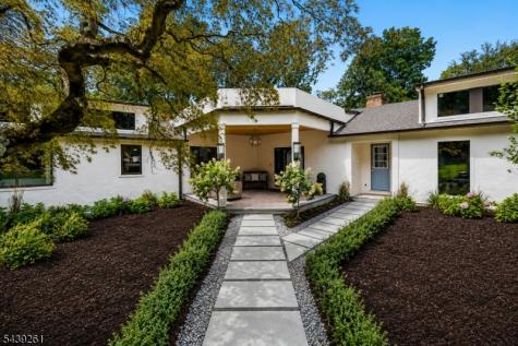 101 Peachcroft Drive Bernardsville NJ 07924