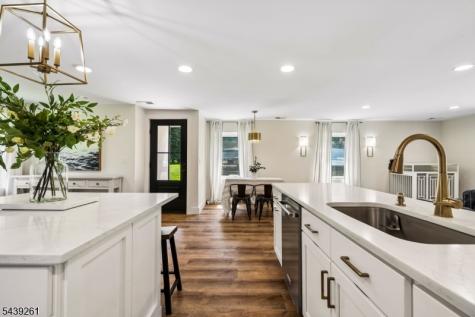 101 Peachcroft Drive Bernardsville NJ 07924