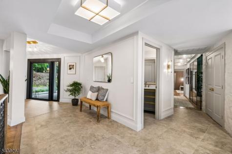 101 Peachcroft Drive Bernardsville NJ 07924
