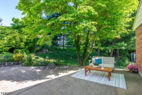 110 Woodlawn Avenue Clifton NJ 07013