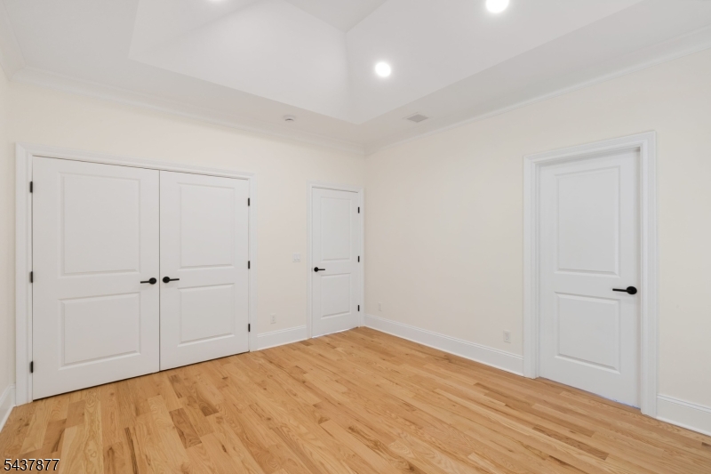 13 Harding Place Livingston NJ 07039