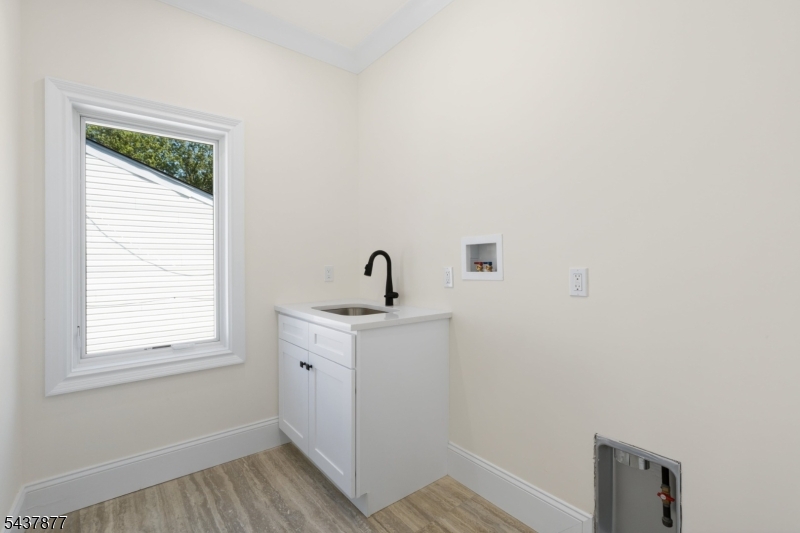 13 Harding Place Livingston NJ 07039