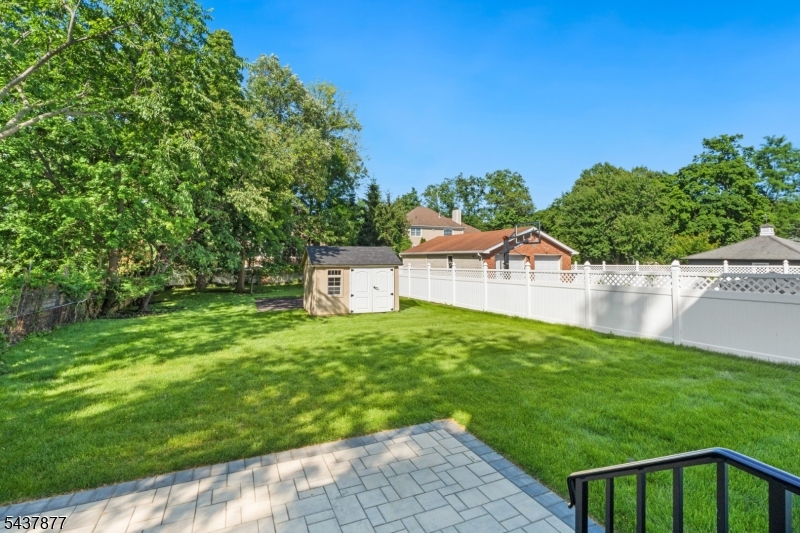 13 Harding Place Livingston NJ 07039