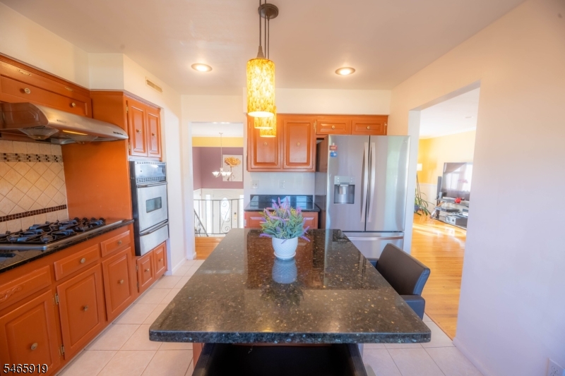 4 Charles Court Edison NJ 08820