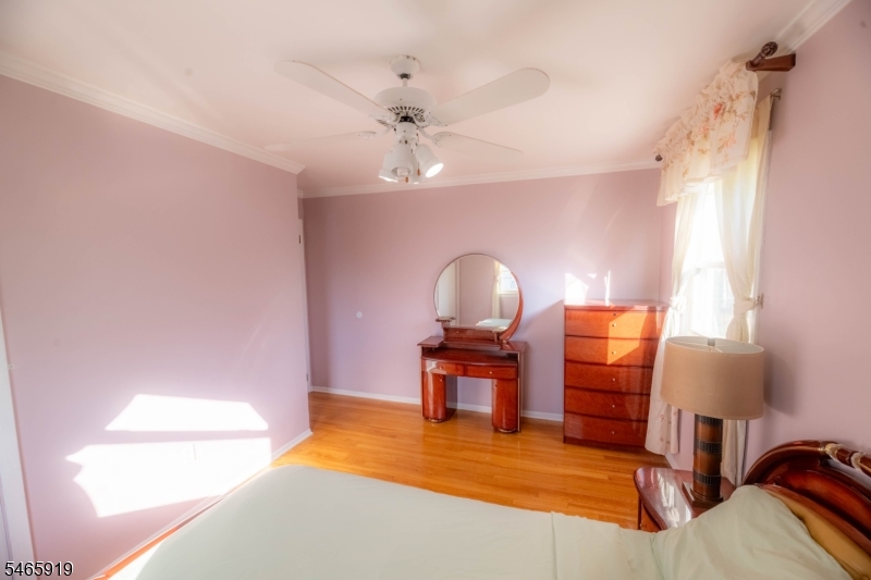 4 Charles Court Edison NJ 08820