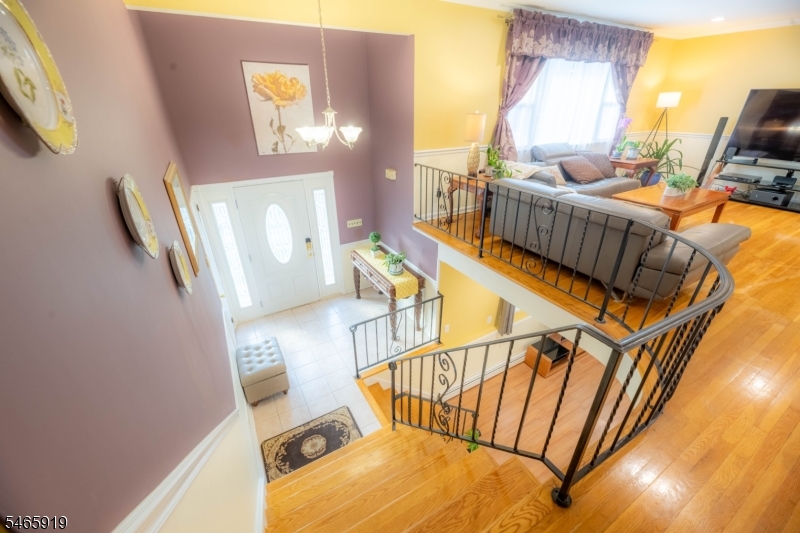 4 Charles Court Edison NJ 08820