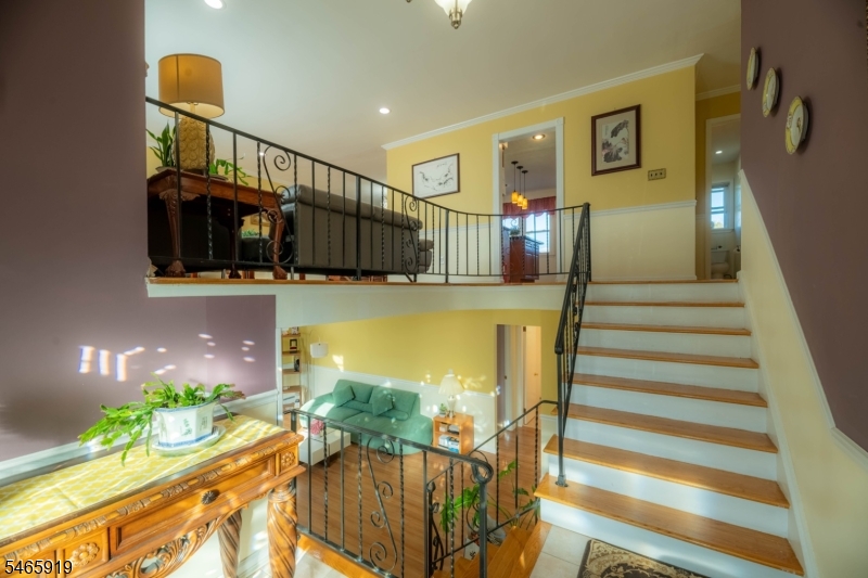 4 Charles Court Edison NJ 08820
