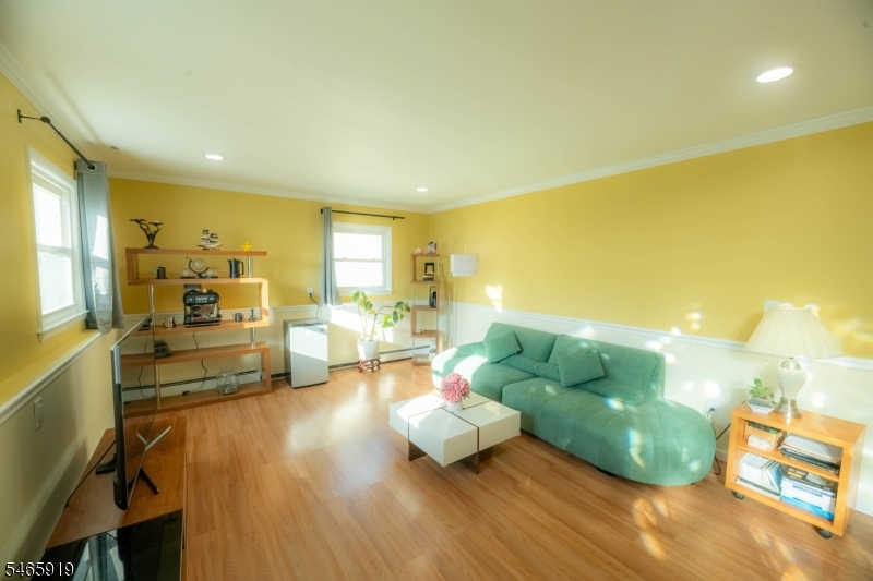 4 Charles Court Edison NJ 08820