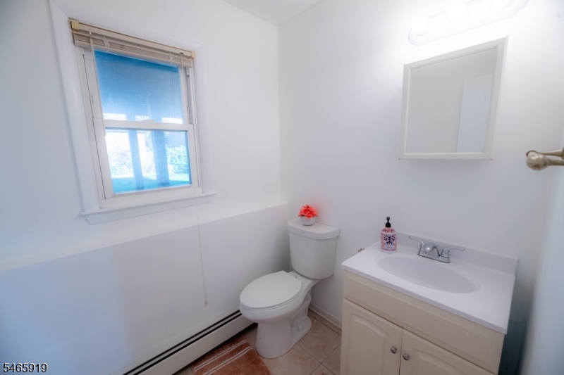4 Charles Court Edison NJ 08820