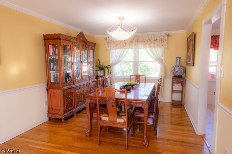 4 Charles Court Edison NJ 08820