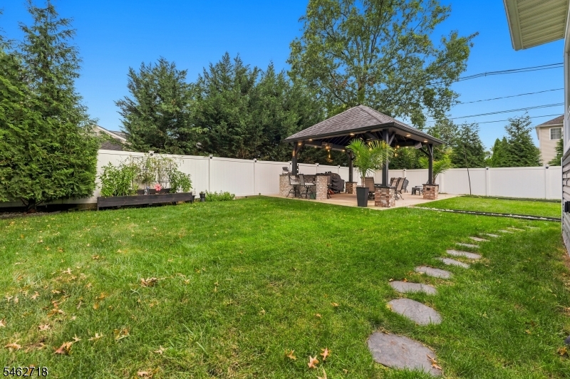 860 Coolidge Avenue Woodbridge NJ 07095