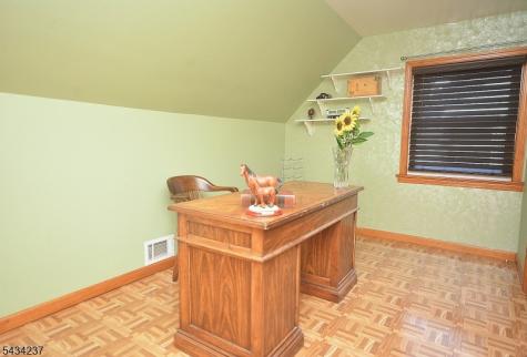 2463 Dorchester Road Union NJ 07083