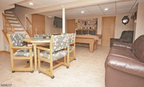 2463 Dorchester Road Union NJ 07083