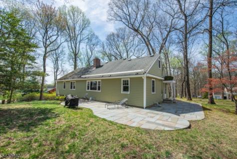 136 South Road Randolph NJ 07945