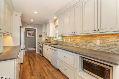 136 South Road Randolph NJ 07945