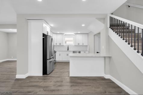 956 Adams Avenue Elizabeth NJ 07201