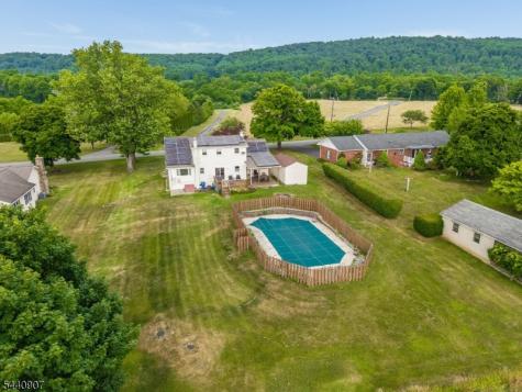 29 Stewartsville Road Franklin NJ 08886