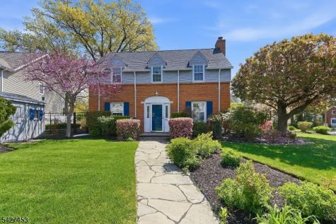 306 Concord Drive Maywood NJ 07607