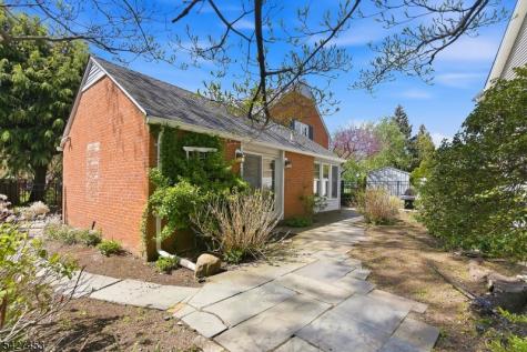 306 Concord Drive Maywood NJ 07607