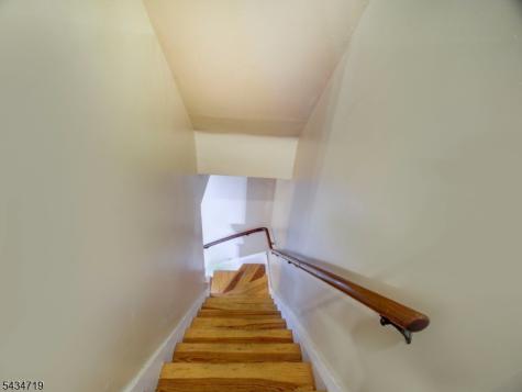409 3RD Avenue West Newark NJ 07107
