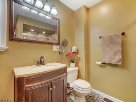 409 3RD Avenue West Newark NJ 07107