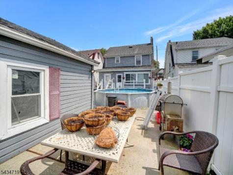 409 3RD Avenue West Newark NJ 07107