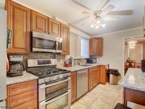 409 3RD Avenue West Newark NJ 07107
