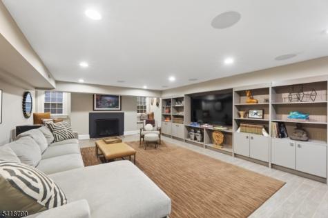 29 Gordon Road Essex Fells NJ 07021