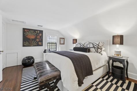 29 Gordon Road Essex Fells NJ 07021