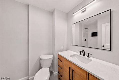 22 Forest Lane Ewing NJ 08628