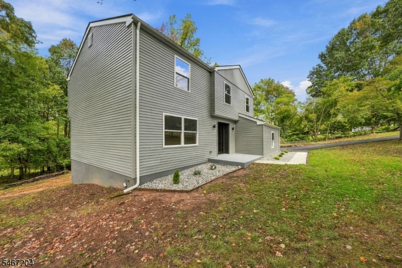 22 Forest Lane Ewing NJ 08628