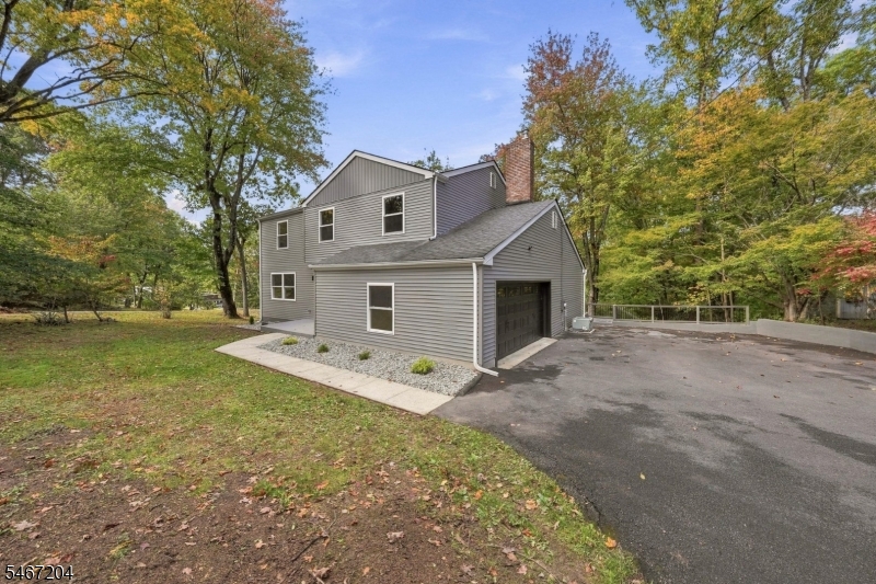 22 Forest Lane Ewing NJ 08628