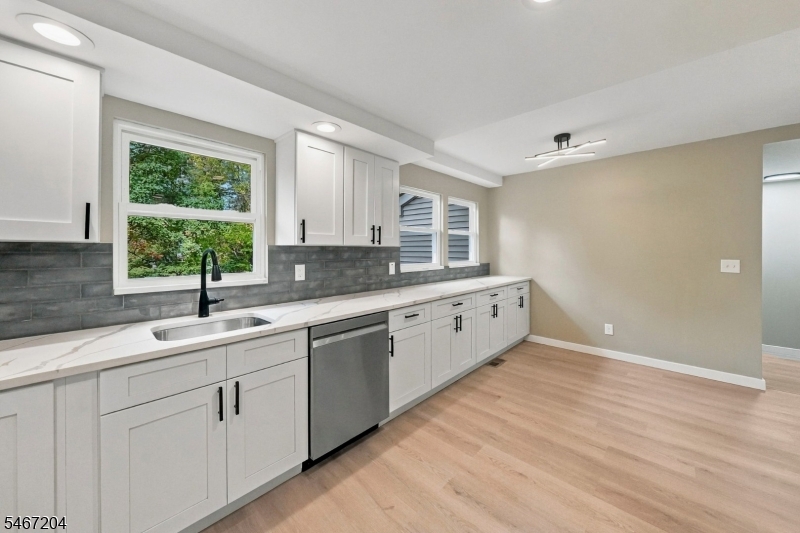 22 Forest Lane Ewing NJ 08628