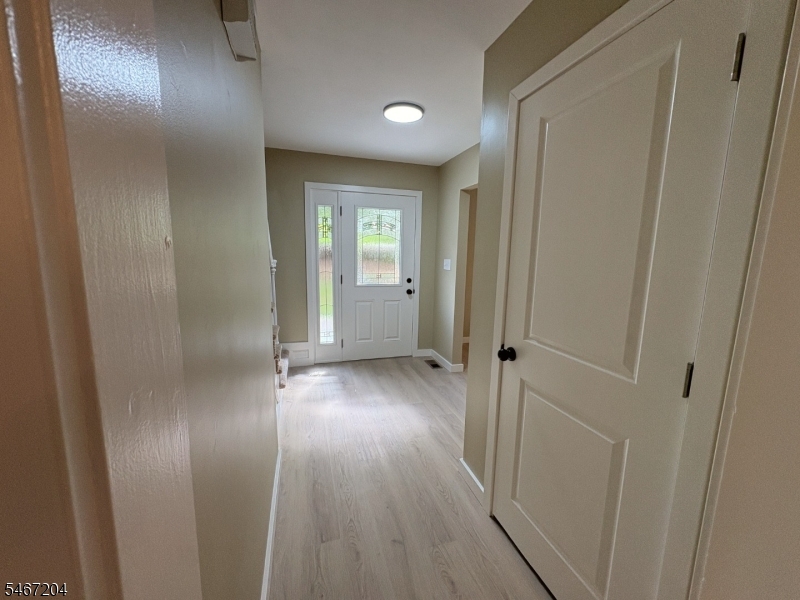 22 Forest Lane Ewing NJ 08628