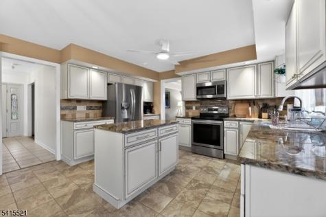 8 Telfer Drive Vernon NJ 07418