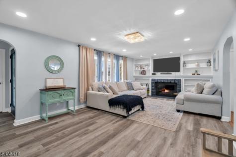 785 3RD Street Dunellen NJ 08812