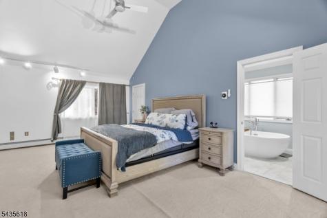 785 3RD Street Dunellen NJ 08812