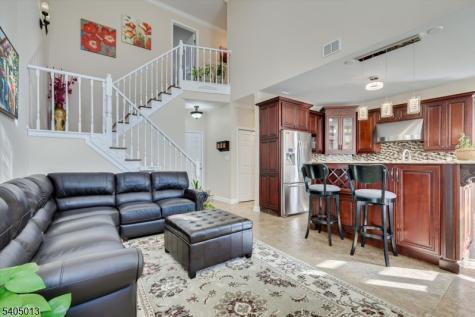 9 Magellan Way Franklin NJ 08823