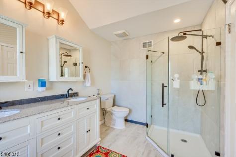 9 Magellan Way Franklin NJ 08823