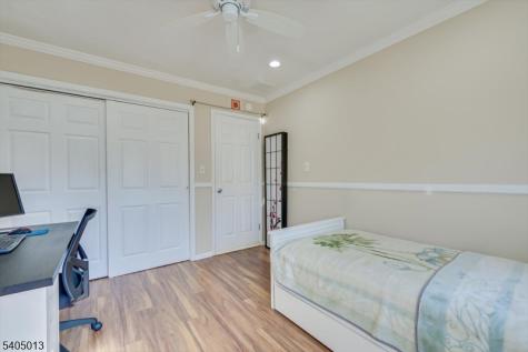 9 Magellan Way Franklin NJ 08823