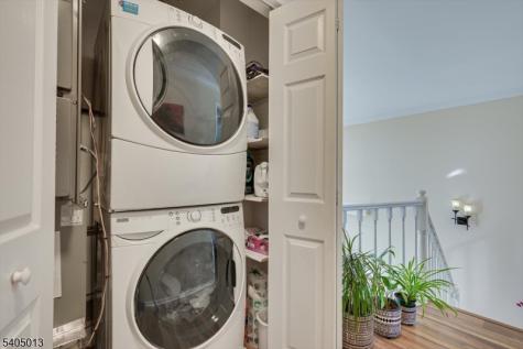9 Magellan Way Franklin NJ 08823