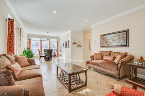 9 Magellan Way Franklin NJ 08823
