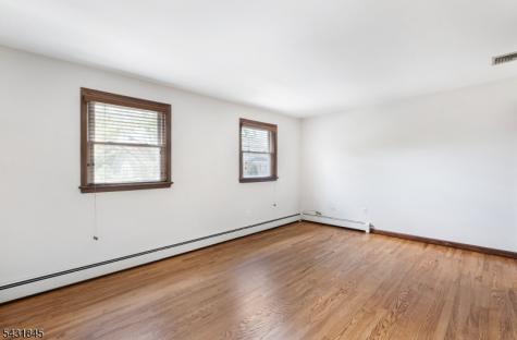 154 Milton Avenue Nutley NJ 07110