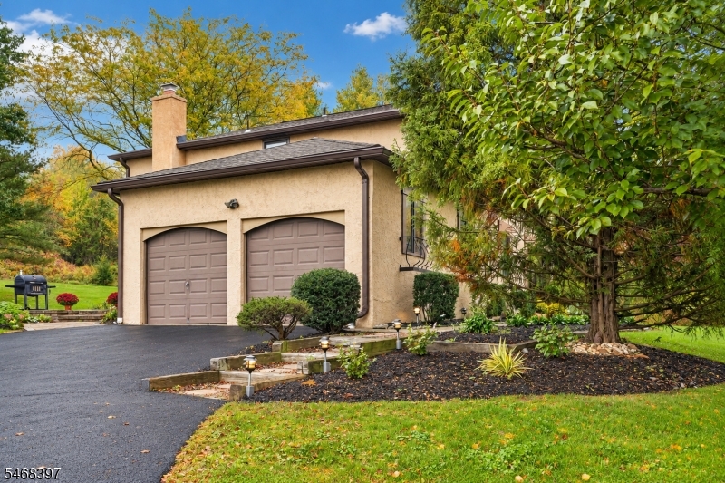 9 Losey Road East Amwell NJ 08551