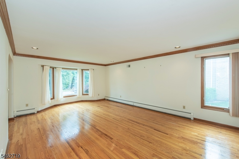 34 Silver Spring Court East Hanover NJ 07936